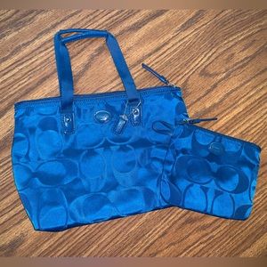 Coach Teal Mini Nylon Getaway
Overnight Bag Tote & Pouch